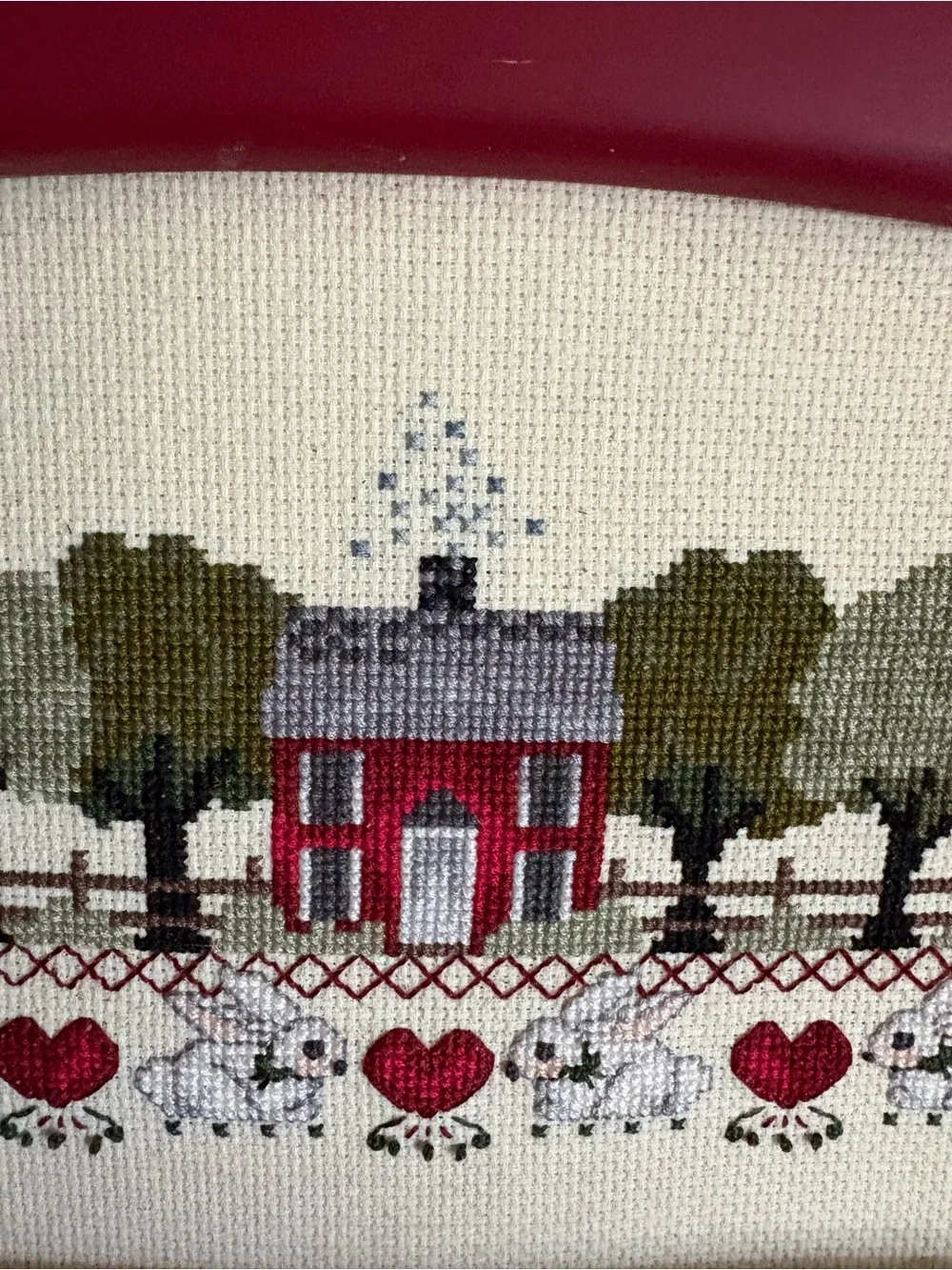 VintageCountry Cross-Stitch Peg Wall Rack Bunny Tree House Decor Red